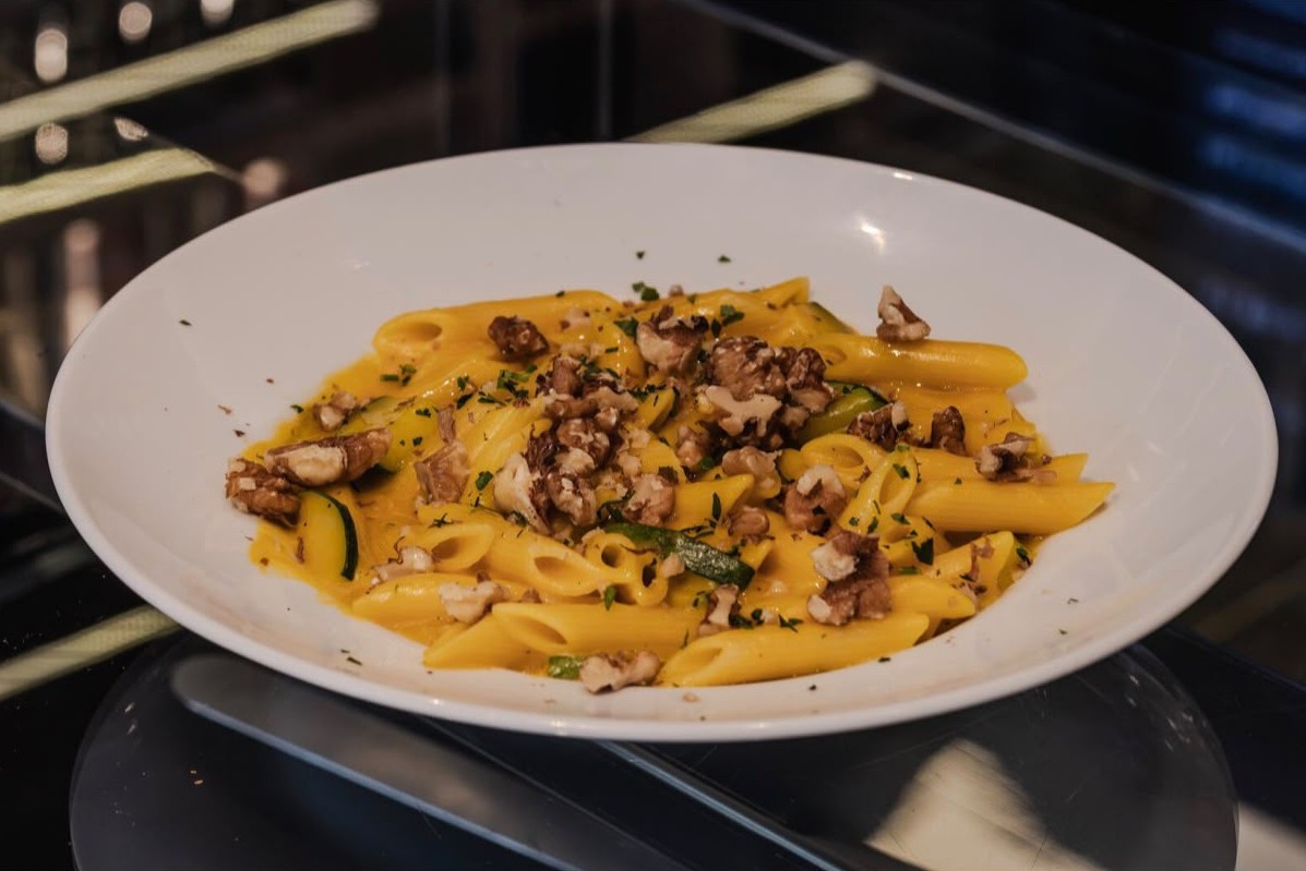 Penne Zucchini, Gorgonzola & Walnüsse